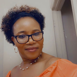 Meet your Posher, Ify